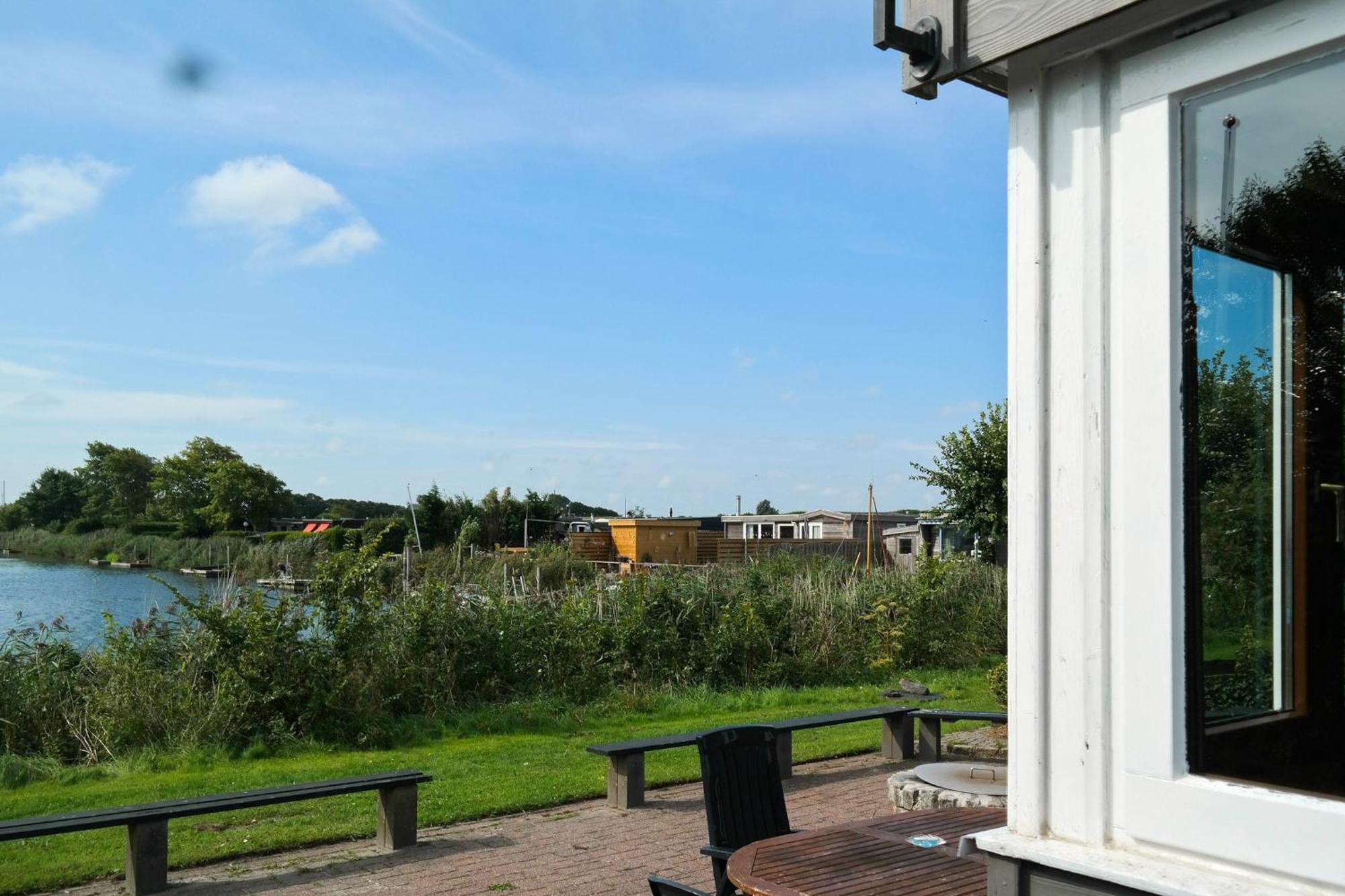 8 Pers House 'Capitein Theis' With Seaside In Front Of The Lauwersmeer Anjum Exterior foto