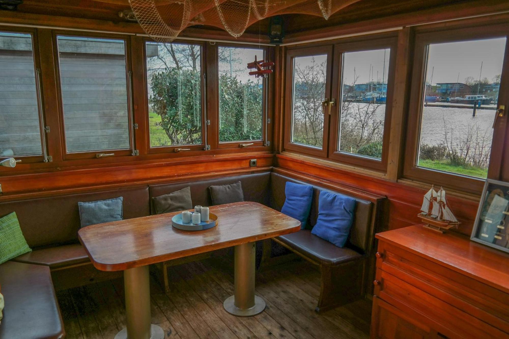 8 Pers House 'Capitein Theis' With Seaside In Front Of The Lauwersmeer Anjum Exterior foto